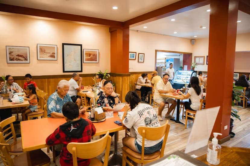 Tan Marikita's Café Atmosphere